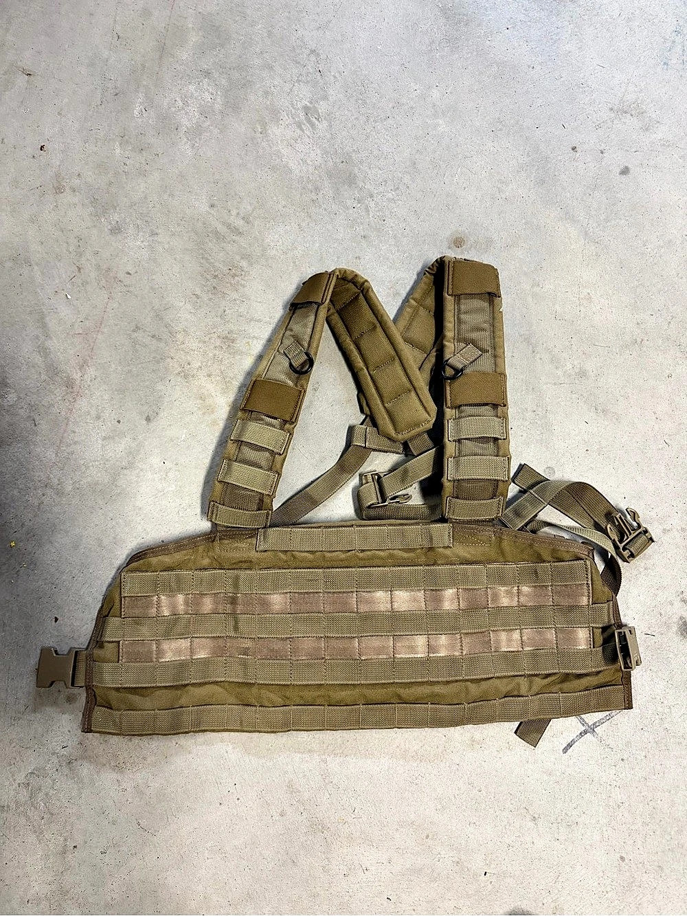 Tactical chest rig